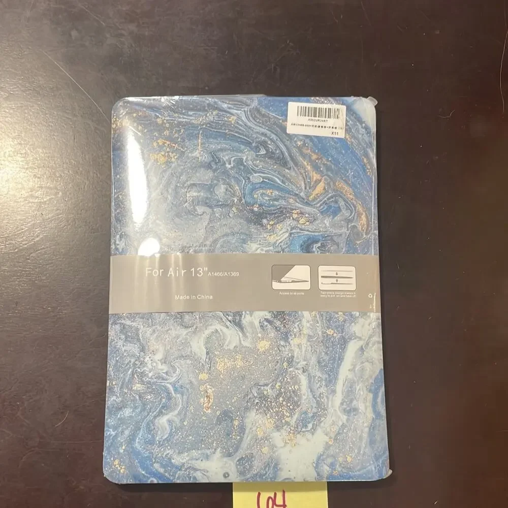 MacBook Air 13” blue/gold galaxy design shell case
